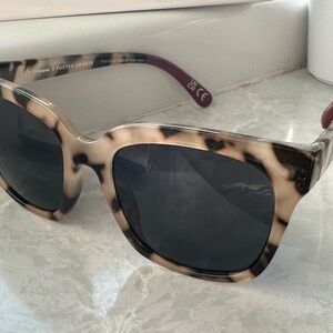 Foster Grant Sofia Vergara sunglasses